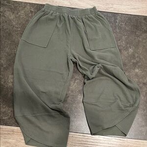 Green pant